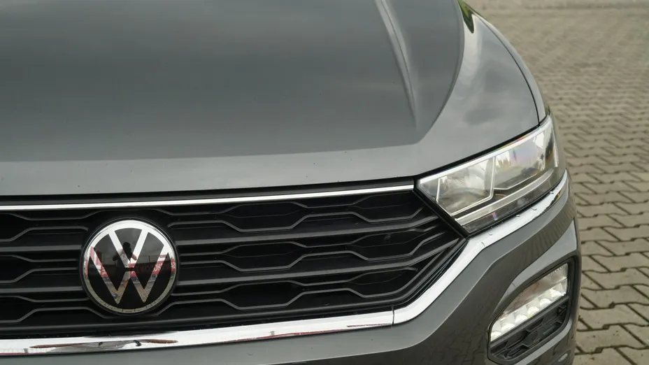 VOLKSWAGEN T-ROC -
