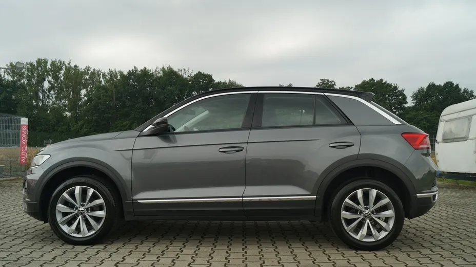 VOLKSWAGEN T-ROC -
