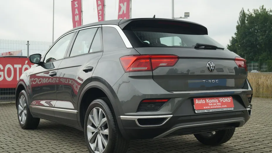 VOLKSWAGEN T-ROC -