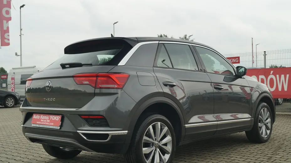 VOLKSWAGEN T-ROC -