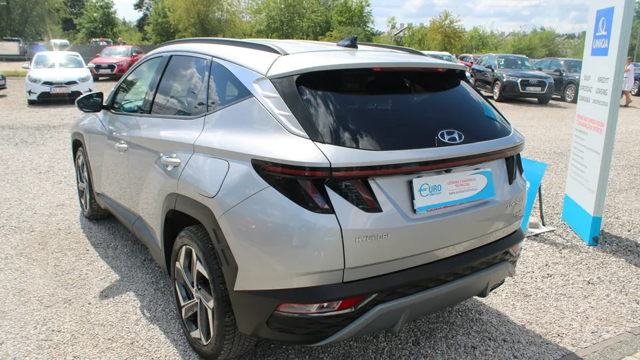 HYUNDAI Tucson -