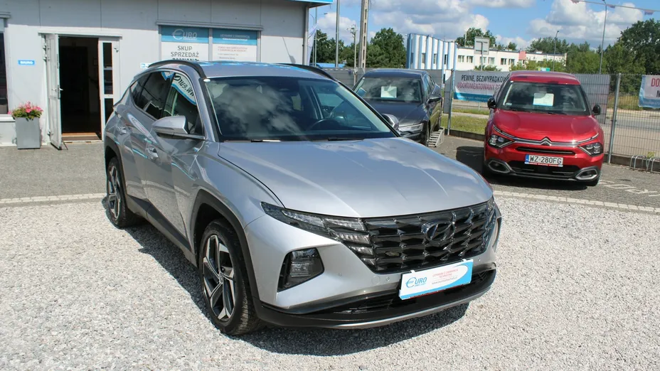 HYUNDAI Tucson -