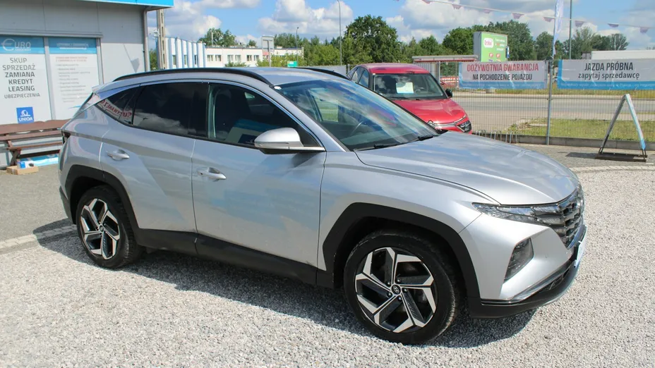 HYUNDAI Tucson -