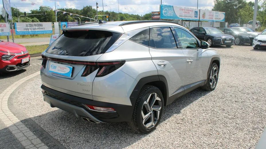 HYUNDAI Tucson -