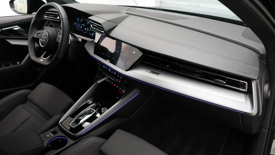 AUDI A3 Limousine -