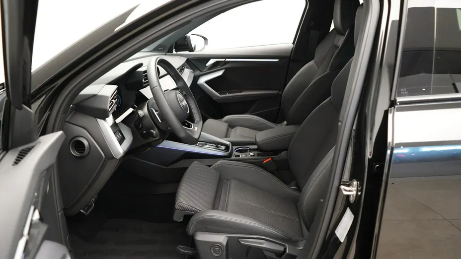 AUDI A3 Limousine -