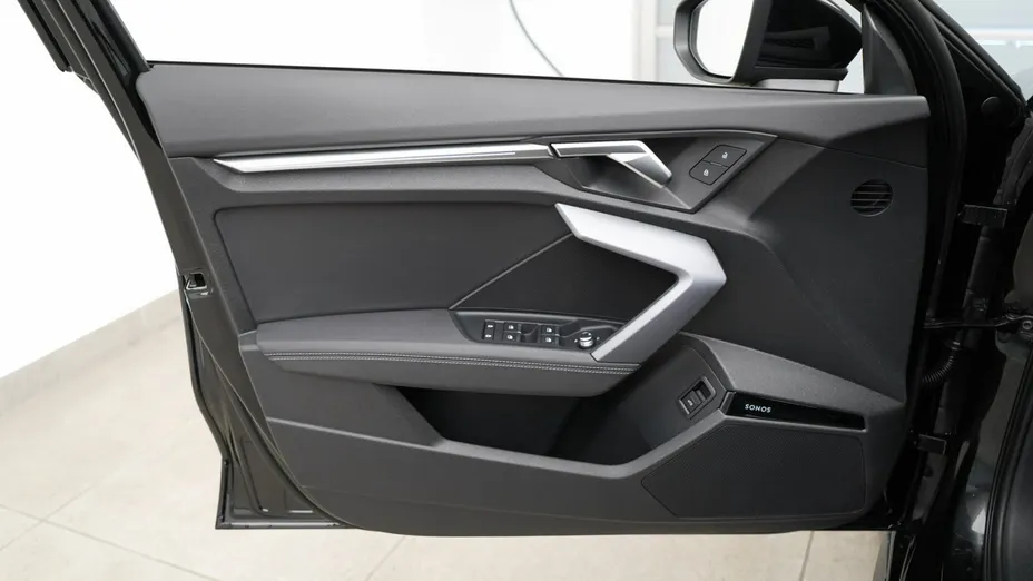 AUDI A3 Limousine -