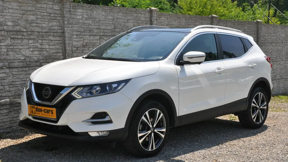 NISSAN Qashqai -
