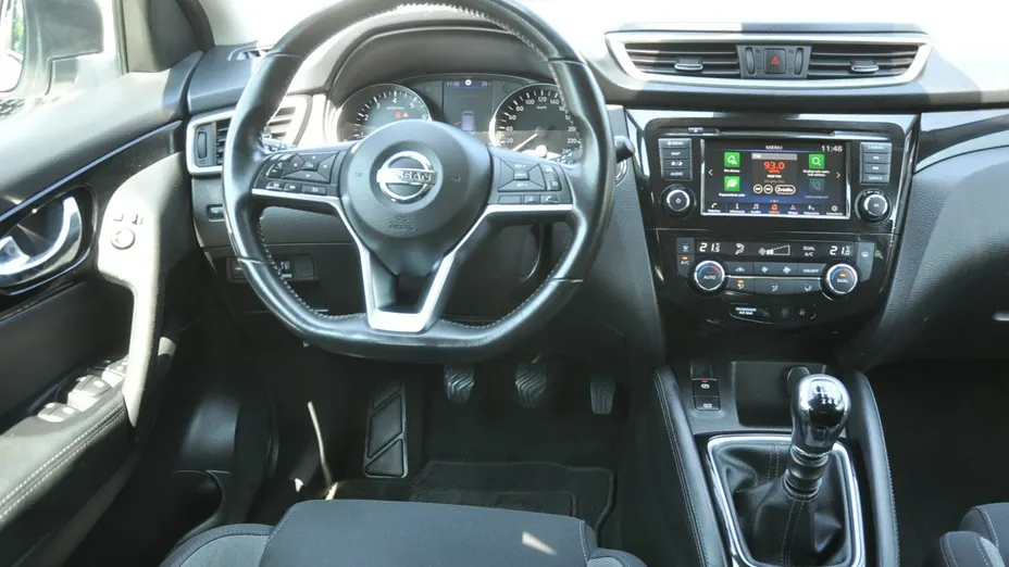 NISSAN Qashqai -