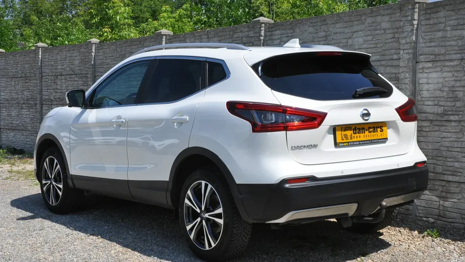 NISSAN Qashqai -