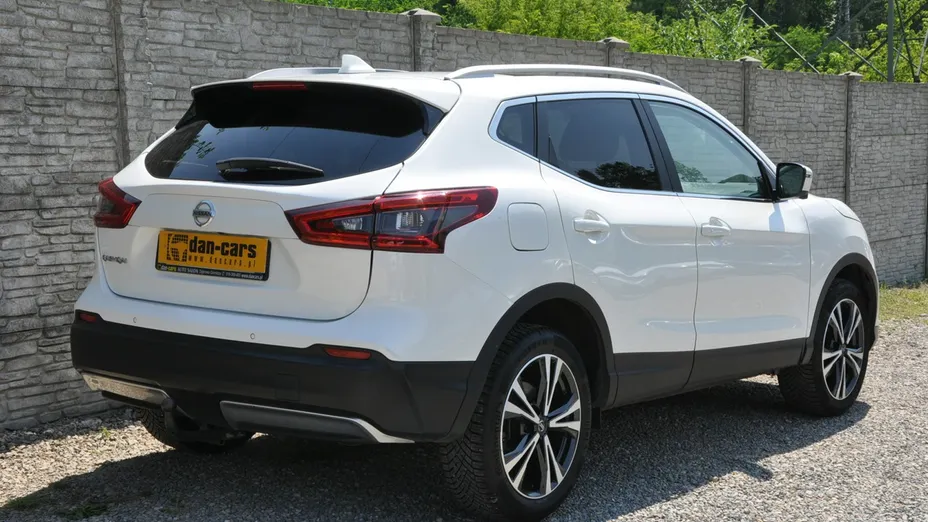 NISSAN Qashqai -