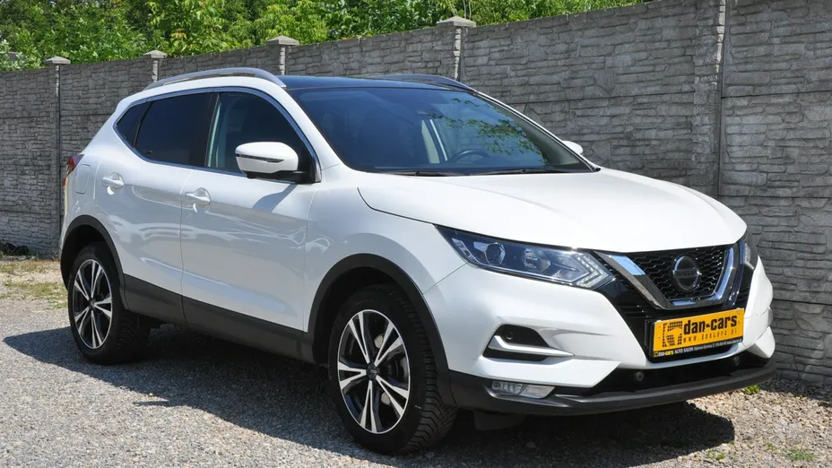 NISSAN Qashqai -