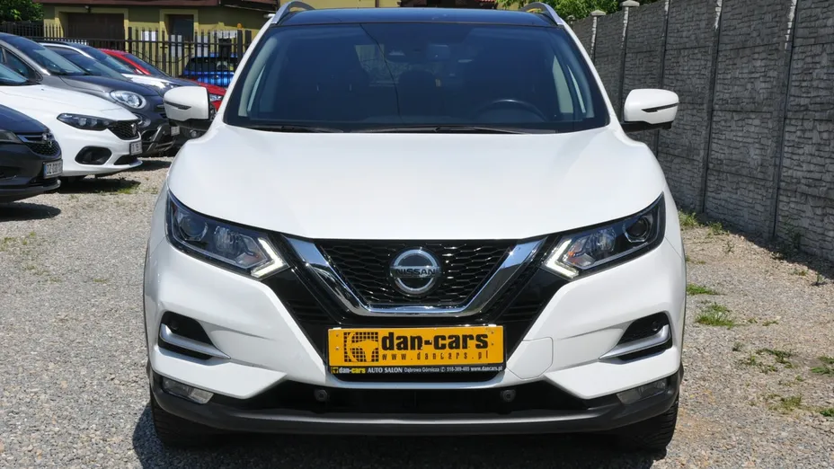 NISSAN Qashqai -