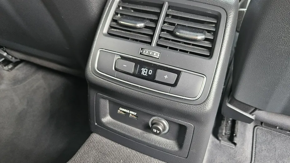 AUDI A4 -