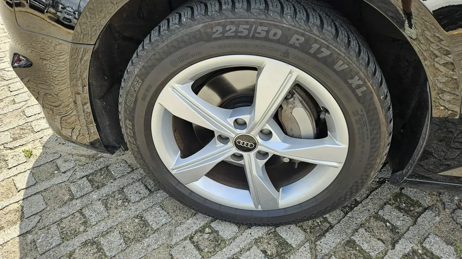 AUDI A4 -