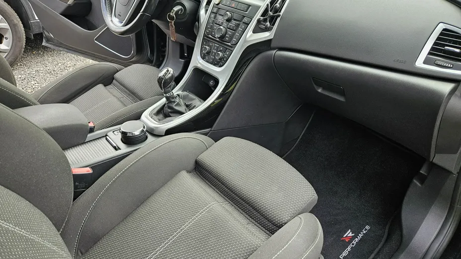 OPEL Astra -