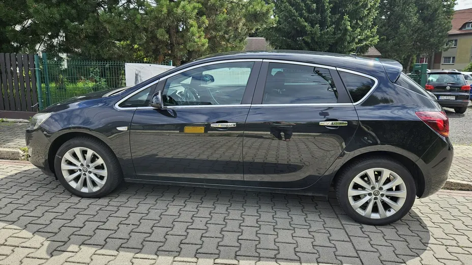 OPEL Astra -