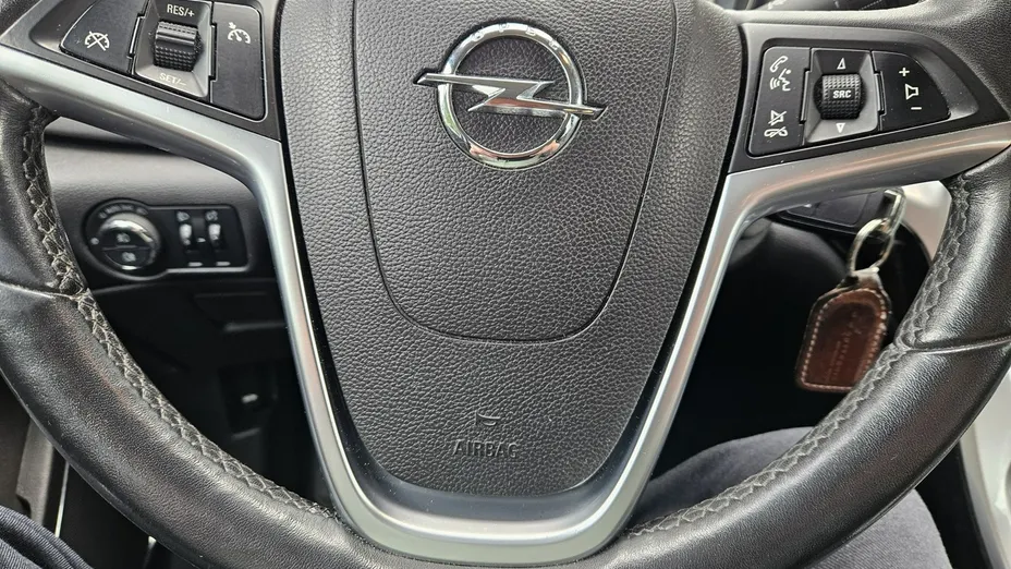 OPEL Astra -