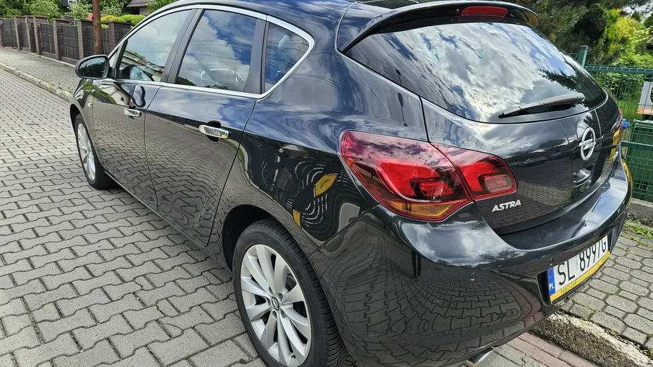 OPEL Astra -