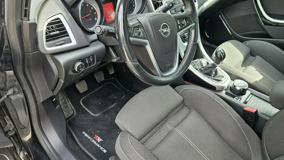 OPEL Astra -