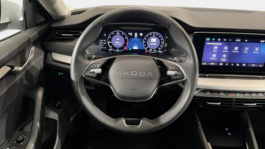 SKODA Octavia -