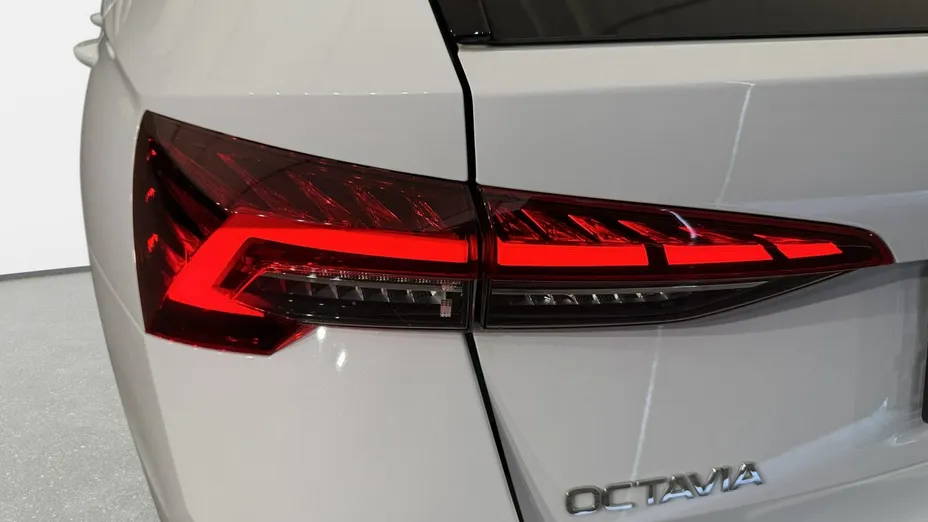 SKODA Octavia -