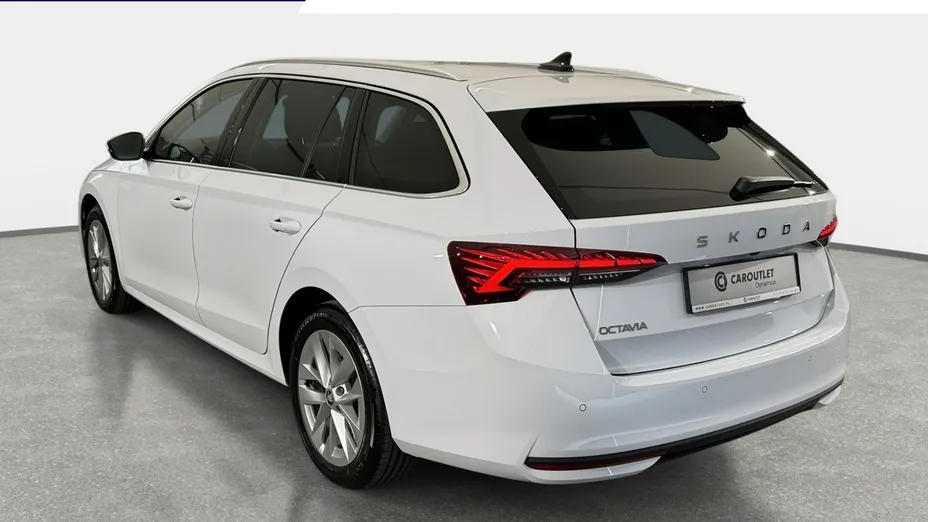 SKODA Octavia -