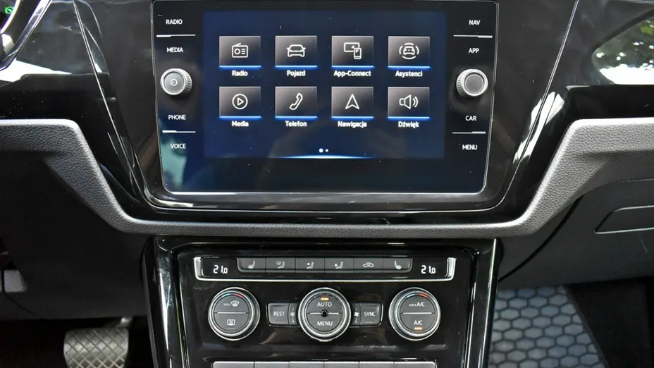VOLKSWAGEN Touran -