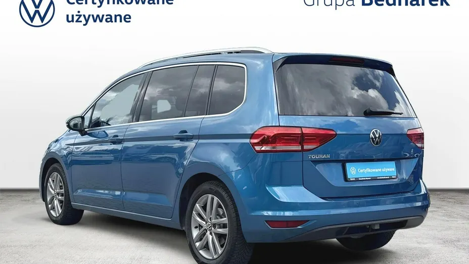 VOLKSWAGEN Touran -