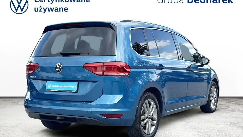VOLKSWAGEN Touran -