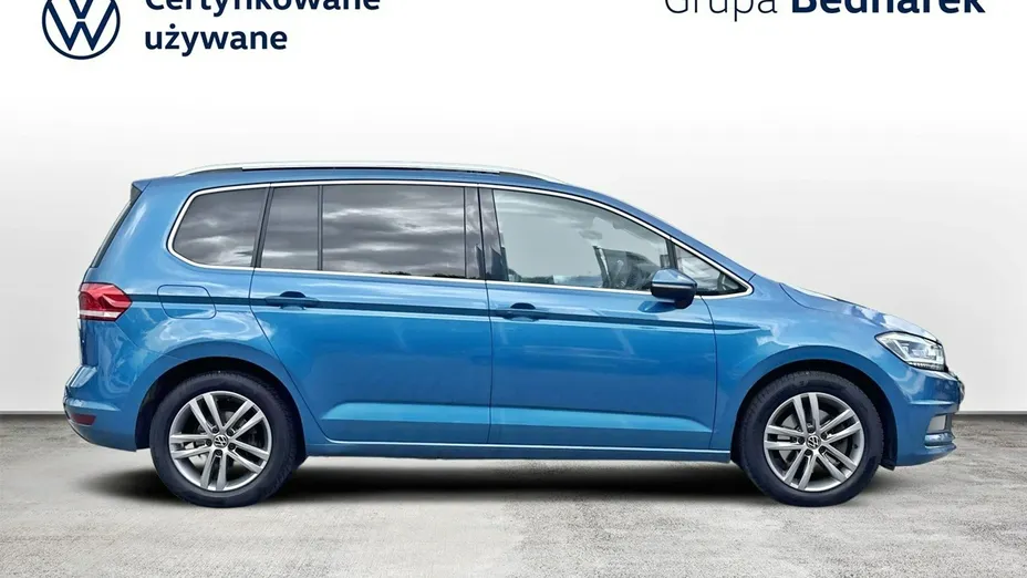 VOLKSWAGEN Touran -