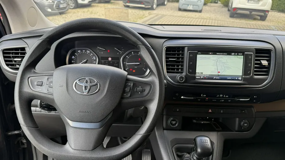TOYOTA Proace Verso -