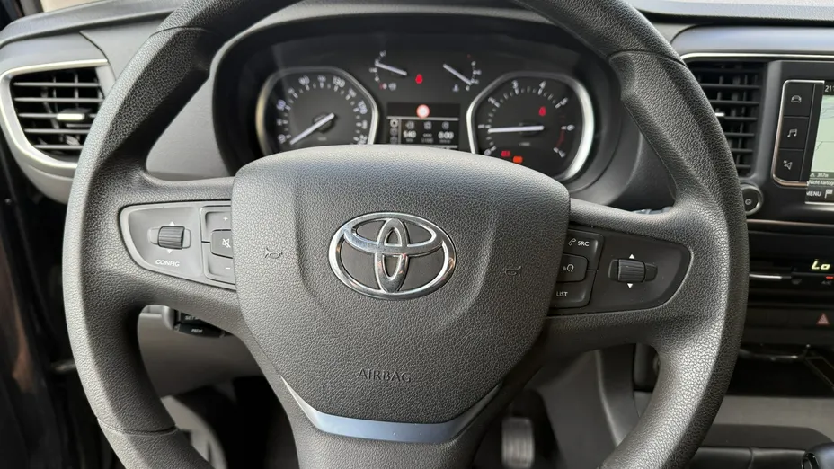 TOYOTA Proace Verso -