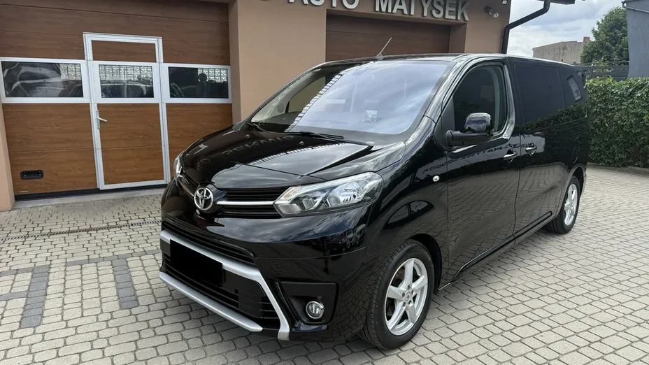 TOYOTA Proace Verso -