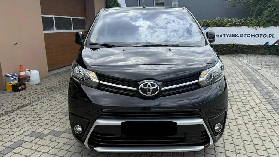 TOYOTA Proace Verso -