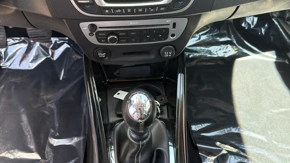 RENAULT Megane -