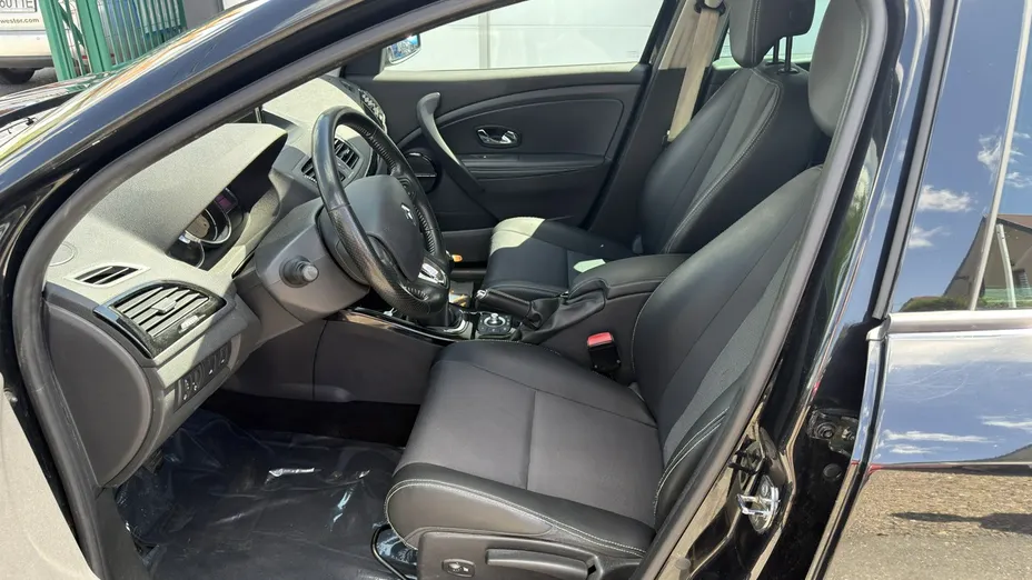 RENAULT Megane -