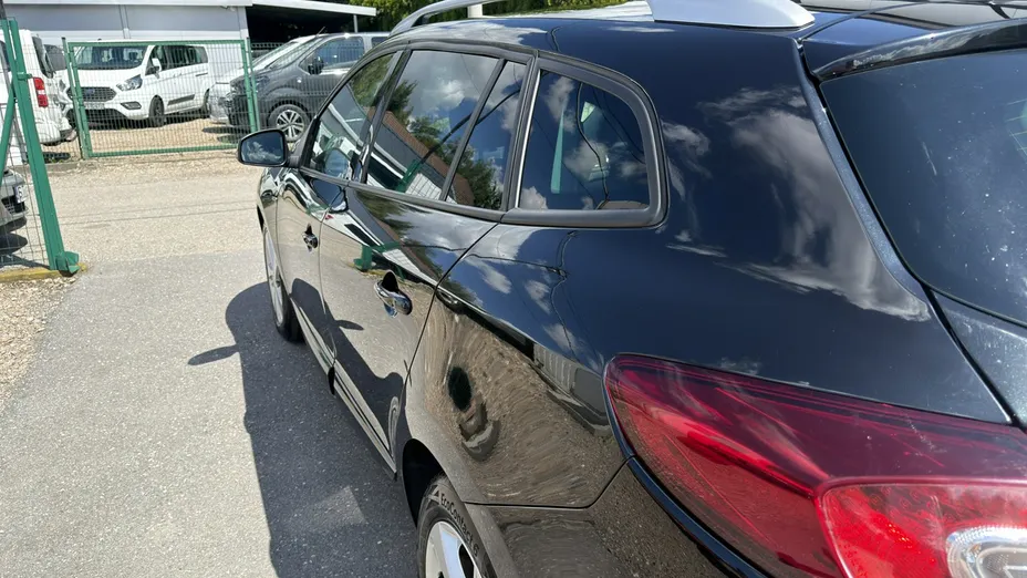 RENAULT Megane -