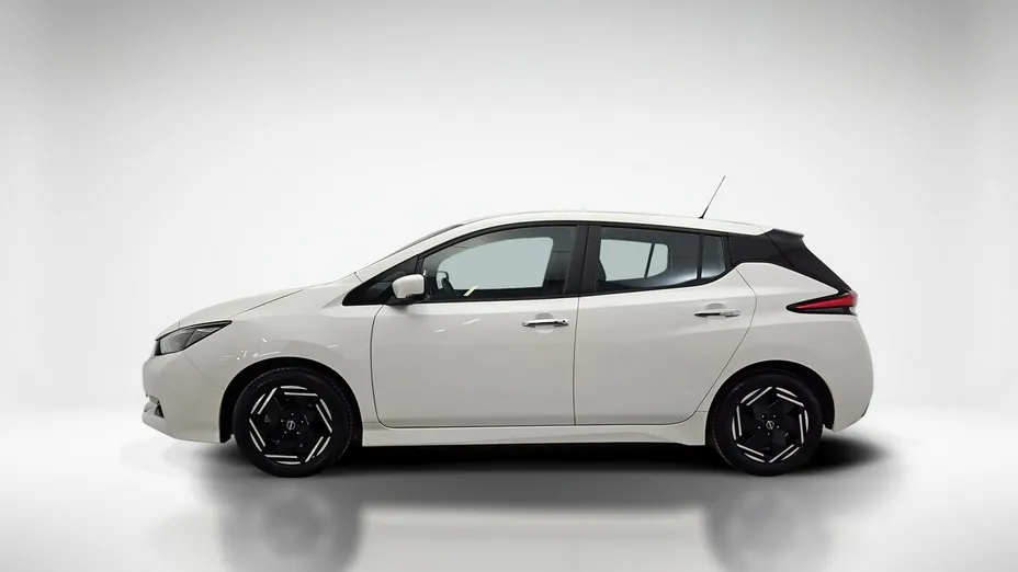 NISSAN Leaf -