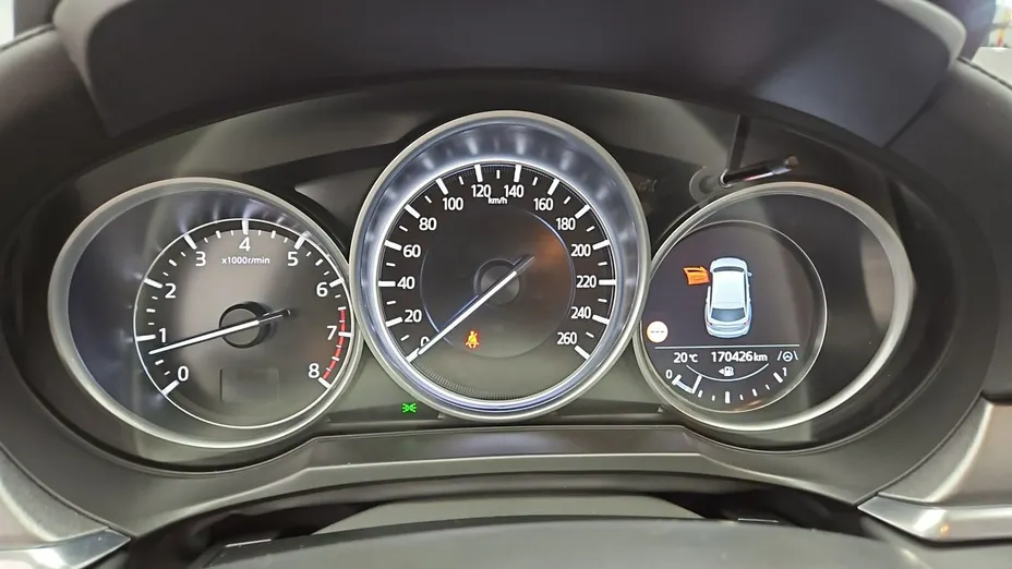 MAZDA 6 -