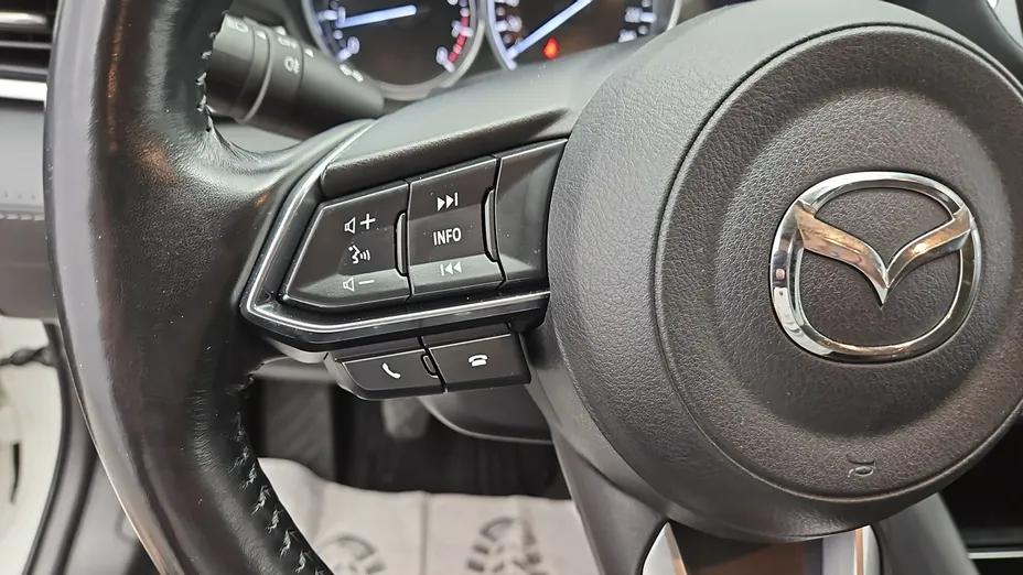 MAZDA 6 -