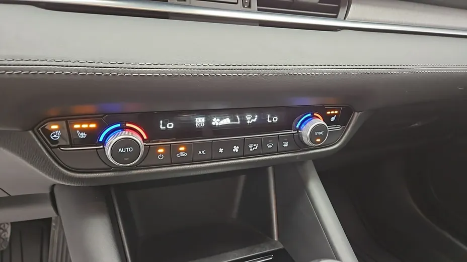 MAZDA 6 -