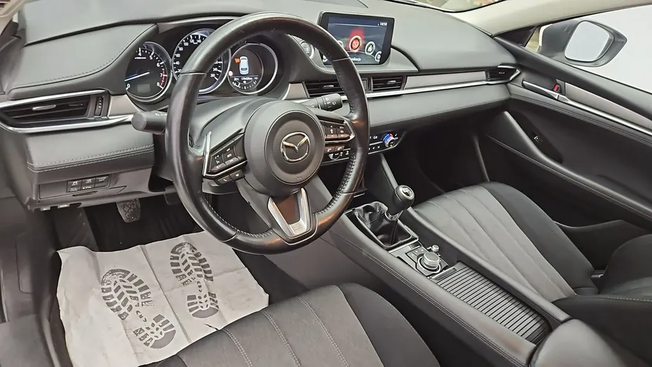 MAZDA 6 -