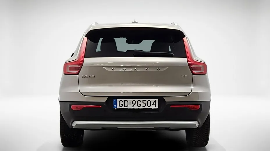 VOLVO XC40 -