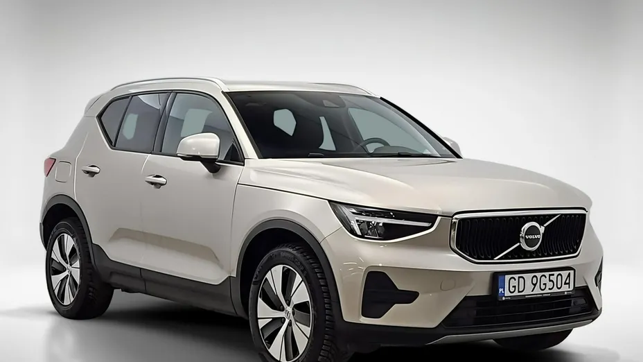 VOLVO XC40 -