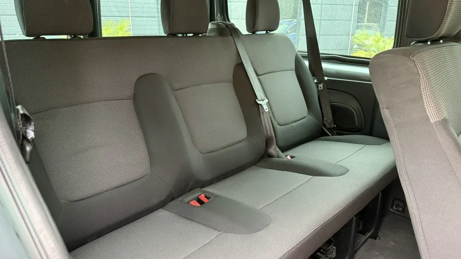 RENAULT Trafic -