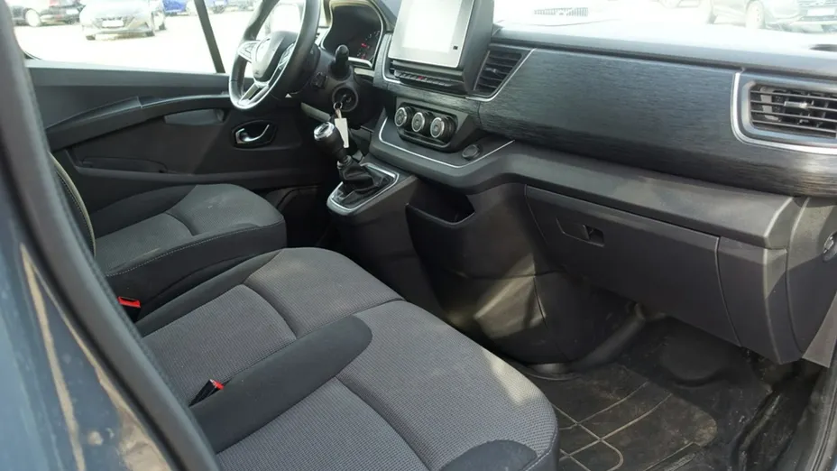 RENAULT Trafic -