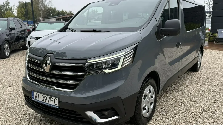RENAULT Trafic -