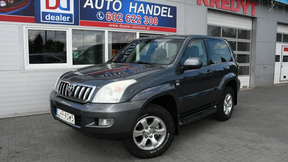 TOYOTA Land Cruiser -