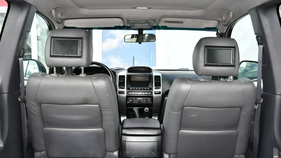 TOYOTA Land Cruiser -